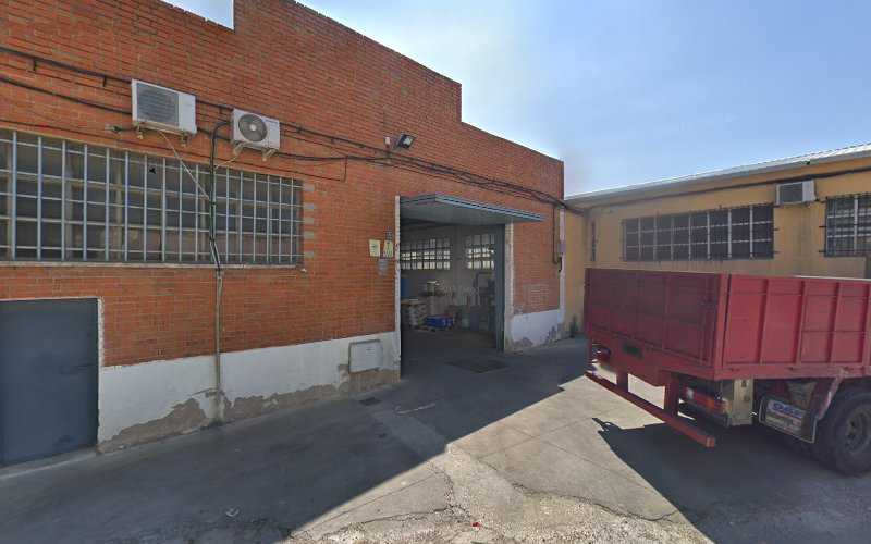 Fotografia tomada fuera de Carpintería Koyam - Carpintería metálica y de aluminio en Humanes de Madrid, Madrid