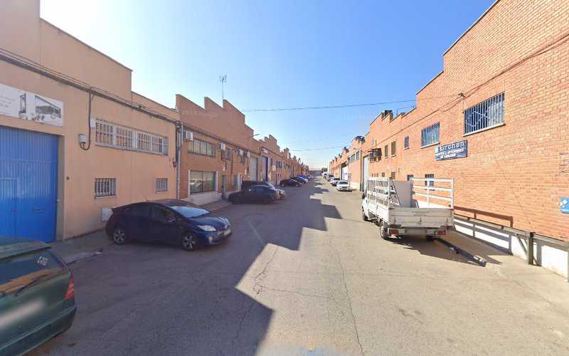 Fotografia tomada fuera de Sistalum Garcia Calvillo - Carpintería metálica y de aluminio en Humanes de Madrid, Madrid