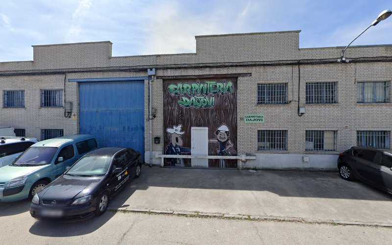 Fotografia tomada fuera de dajovi - Carpintero en Humanes de Madrid, Madrid