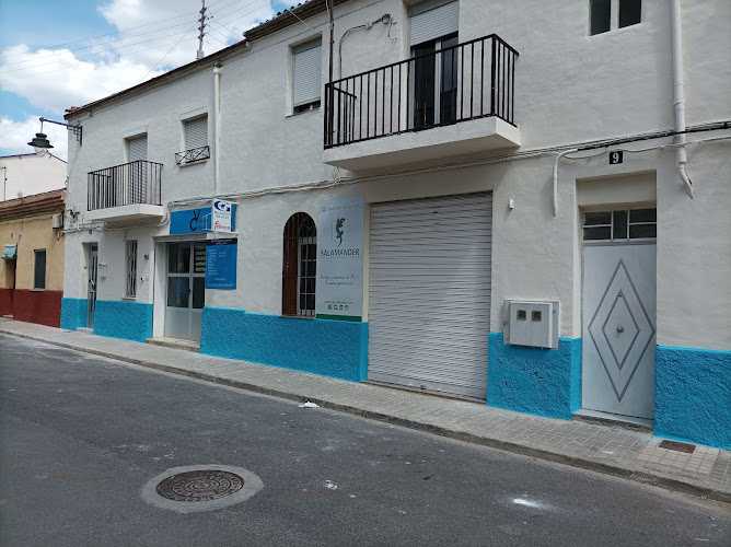 Fotografia tomada fuera de Ventanas Cuenca - Carpintería metálica y de aluminio en Alcoi, Alicante