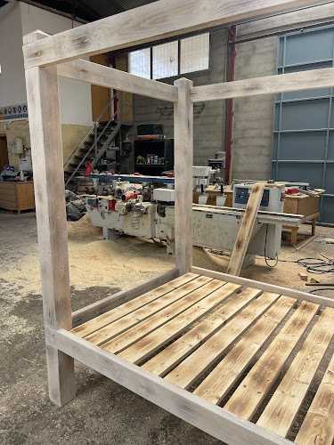 Fotografia tomada fuera de WOOD HOUSES ALICANTE SL - Carpintería en Rebolledo, Alicante