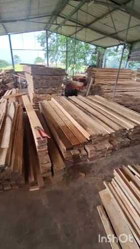 Fotografia tomada fuera de Internacional Viguesa de Madera S.L - Carpintería en Vigo, Pontevedra