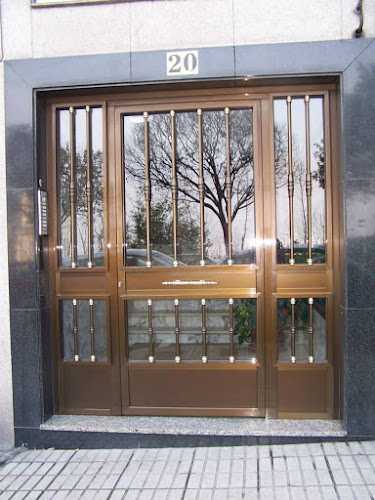 Fotografia tomada fuera de Silva - Carpintería metálica y de aluminio en Vigo, Pontevedra