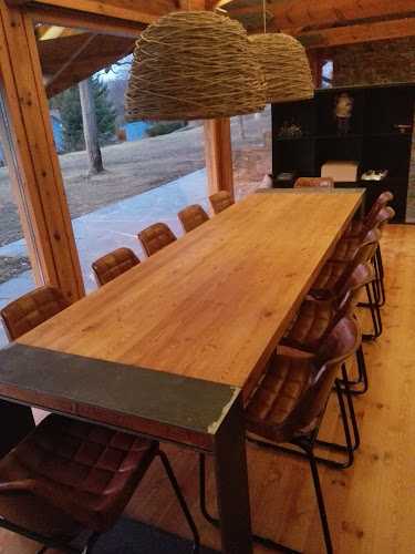 Fotografia tomada fuera de Carpintería fusta-decor - Carpintería en Puigcerdà, Girona