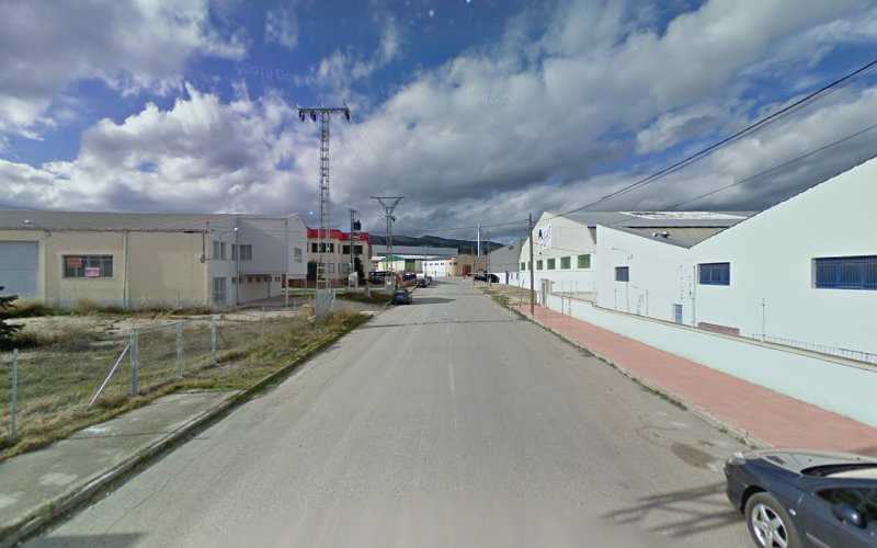 Fotografia tomada fuera de JOSE JUAN RICO E HIJOS SL - Carpintero en Castalla, Alicante