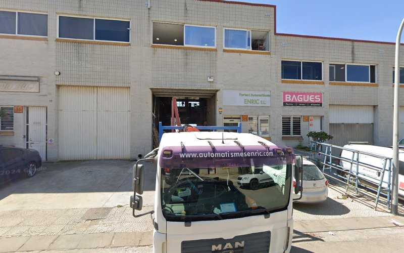 Fotografia tomada fuera de Fem Flocs SCP - Fusteria en Teià, Barcelona