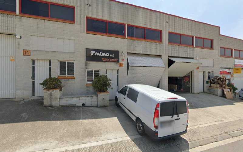 Fotografia tomada fuera de Construcciones Metálicas Talso s.l. - Serigrafía en Teià, Barcelona