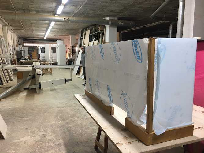 Fotografia tomada fuera de Núria Bassas Solà - FUSTERIA BASSAS - Fusteria en Mataró, Barcelona