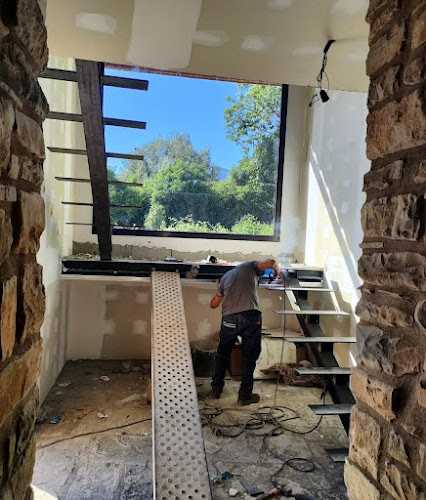 Fotografia tomada fuera de Sobrarmetal - Carpintería metálica y de aluminio en Boltaña, Huesca