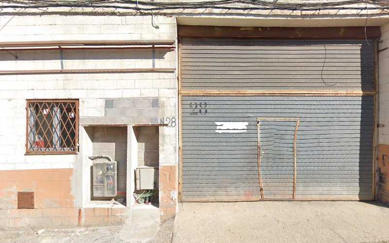 Fotografia tomada fuera de Fabricaciones Metálicas - Carpintería metálica y de aluminio en Rubí, Barcelona