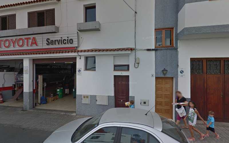 Fotografia tomada fuera de PERFILES LA VIZCAINA SL - Carpintería metálica y de aluminio en Sta Brígida, Las Palmas