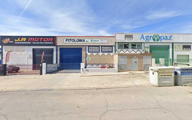 Fotografia tomada fuera de EBANO PUERTAS Y COMPLEMENTOS SOCIEDAD LIMITADA. - Carpintero en Úbeda, Jaén