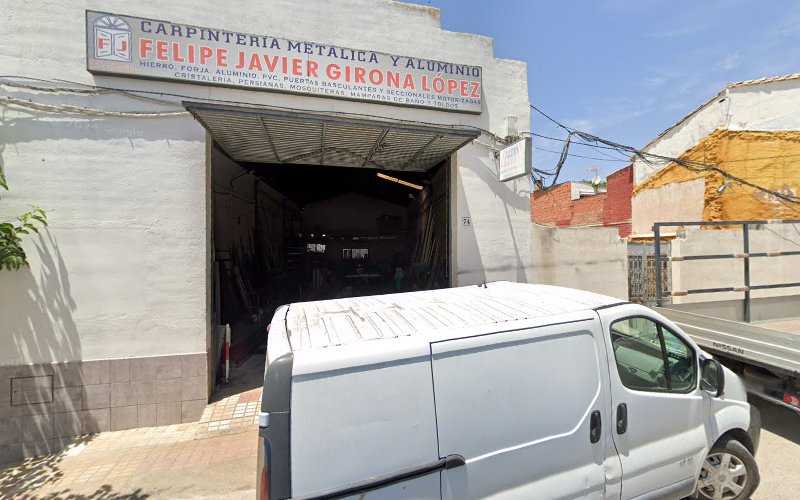 Fotografia tomada fuera de Carpinteria Metalica Felipe Javier Girona López - Carpintería metálica y de aluminio en Santo Tomé, Jaén