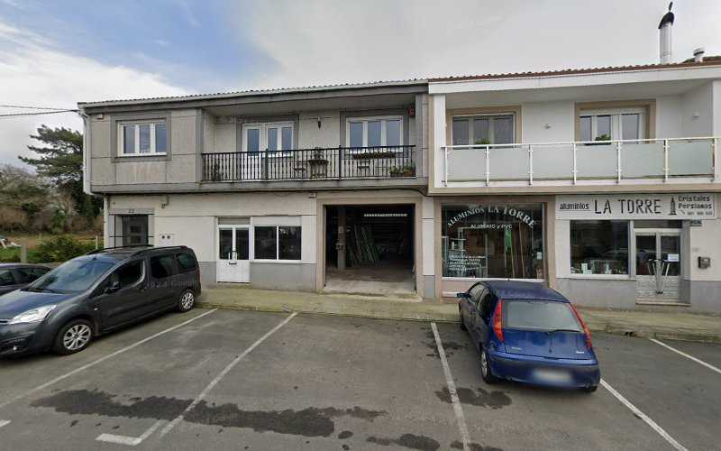 Fotografia tomada fuera de Aluminios Y Pvc La Torre - Carpintería metálica y de aluminio en Santa Comba, A Coruña