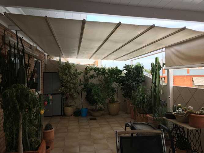 Fotografia tomada fuera de FINVAL - Carpintería metálica y de aluminio en Valencia, Valencia