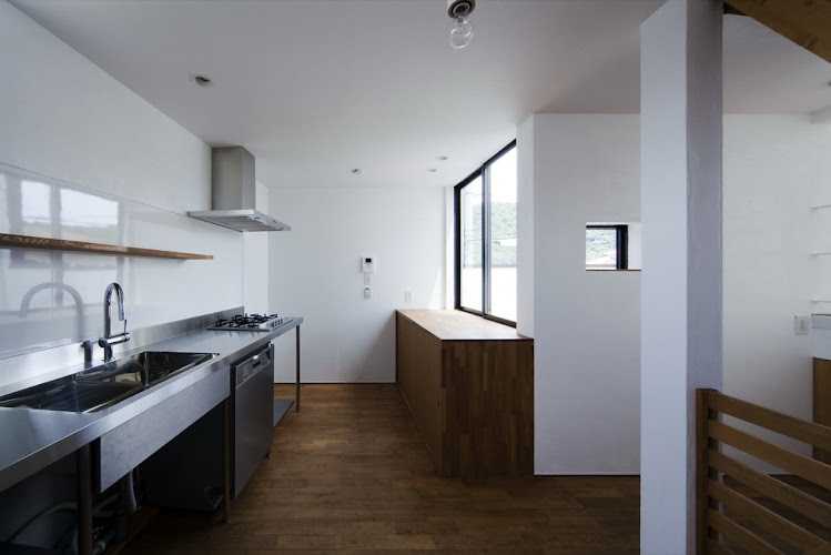 Fotografia tomada fuera de Rasan Aluminio. Exposición y tienda. - Carpintería metálica y de aluminio en Valencia, Valencia