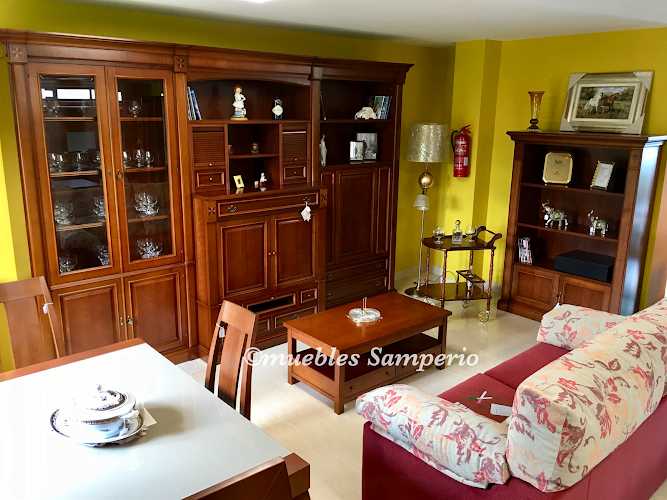Fotografia tomada fuera de Muebles Samperio - Tienda de muebles en Villacarriedo, Cantabria