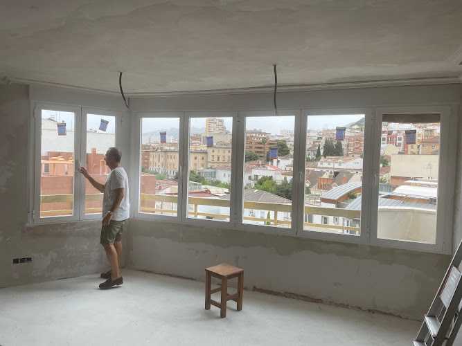 Fotografia tomada fuera de ALUMINIOS PEGALAJAR - Carpintería metálica y de aluminio en Torredelcampo, Jaén