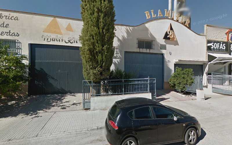 Fotografia tomada fuera de “Cooking World” Cocinas En Jaén - Tienda de muebles de cocina en Torredelcampo, Jaén