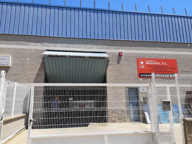 Fotografia tomada fuera de Cristalerías Madueño S.L. - Carpintería metálica y de aluminio en Malgrat de Mar, Barcelona