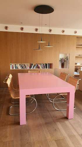 Fotografia tomada fuera de Jaque Taller - Carpintería en Barcelona, Barcelona