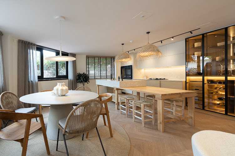 Fotografia tomada fuera de POMBO - Interiorista en Oleiros, A Coruña