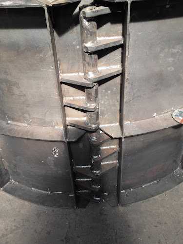 Fotografia tomada fuera de Tranformaciones Metalicas Corsa, S.L. - Calderería industrial en Olesa de Montserrat, Barcelona