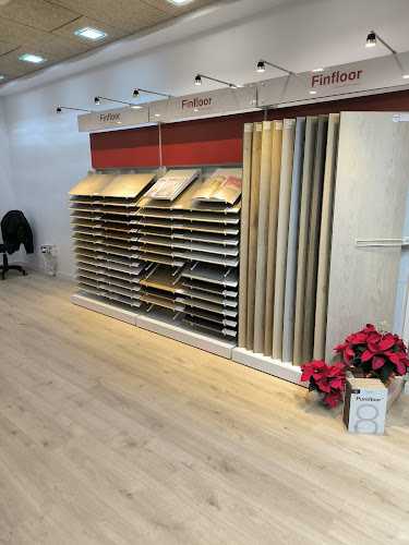 Fotografia tomada fuera de Parquet Mosan - Servicio de instalación de suelos de madera en Olesa de Montserrat, Barcelona