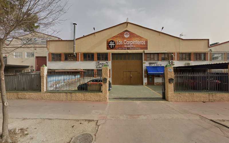 Fotografia tomada fuera de Los Carpinteros de albacete - Carpintería en Albacete, Albacete
