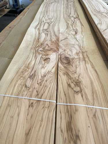 Fotografia tomada fuera de Breu Fustes s.l - Botiga de materials de fusteria en Cervelló, Barcelona