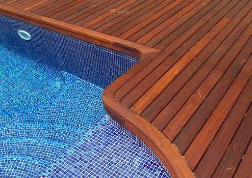 Fotografia tomada fuera de COMPLEPARK, S.L.Parquets y Escaleras - Servicio de instalación de suelos de madera en Cervelló, Barcelona