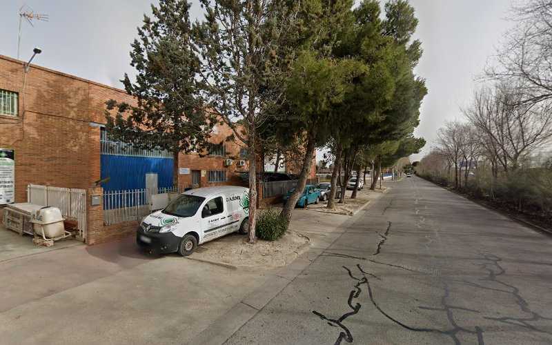 Fotografia tomada fuera de Carpintería Cerrajeriia Candy - Carpintería metálica y de aluminio en Albacete, Albacete