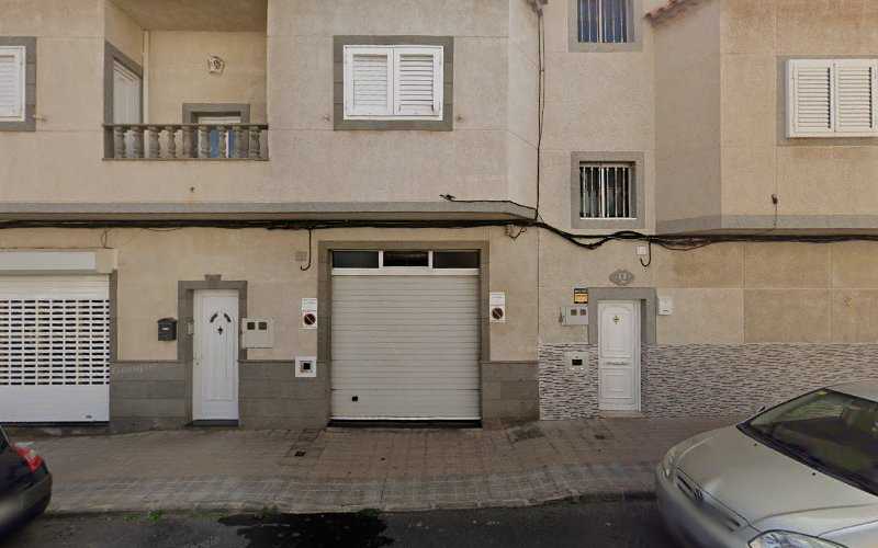 Fotografia tomada fuera de JUBLAS ALUMINIOS - Carpintería metálica y de aluminio en Carrizal, Las Palmas