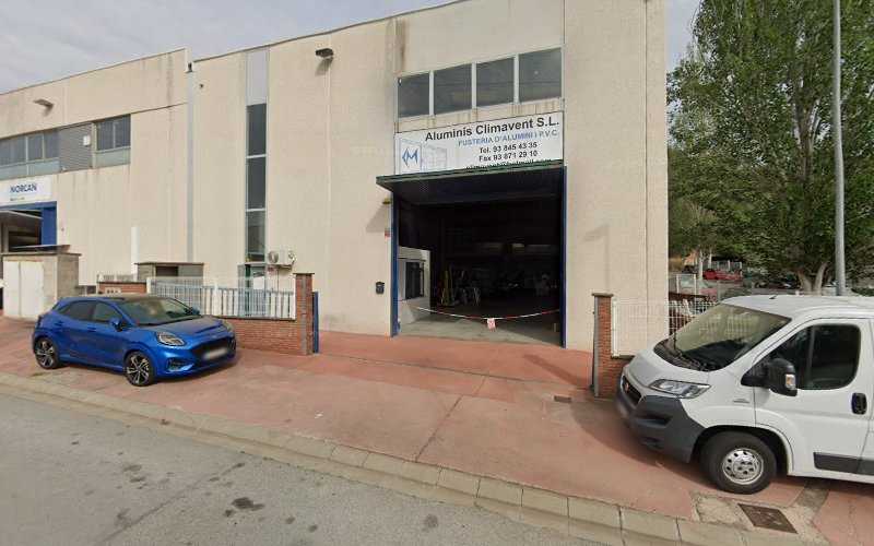 Fotografia tomada fuera de Aluminios Climavent S.L. - Metal·listeria en Cardedeu, Barcelona