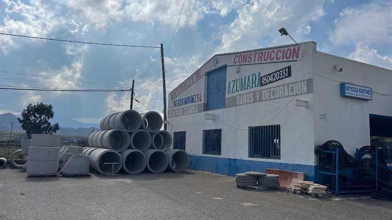 Fotografia tomada fuera de Ortigosa Martínez - Building materials store en Cantoria, Almería