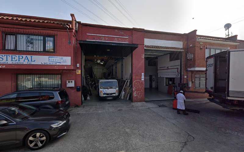 Fotografia tomada fuera de Ciudades, S.L. - Furniture maker en Cacicedo, Cantabria