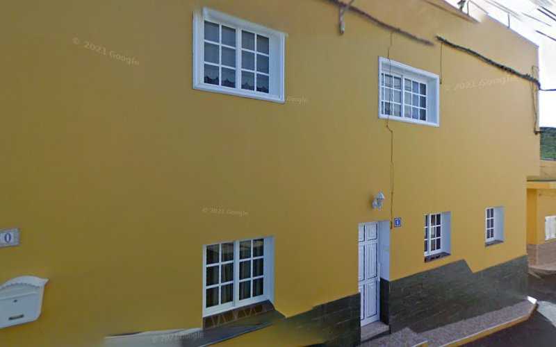 Fotografia tomada fuera de Carpintería Roberto Tavío - Carpintería en Buzanada, Santa Cruz de Tenerife