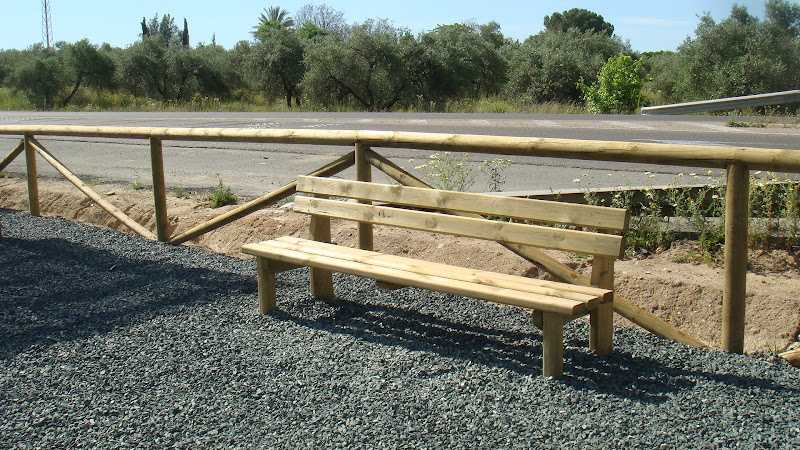Fotografia tomada fuera de Maderas Iripo S.L. - Empresa maderera en Coripe, Sevilla