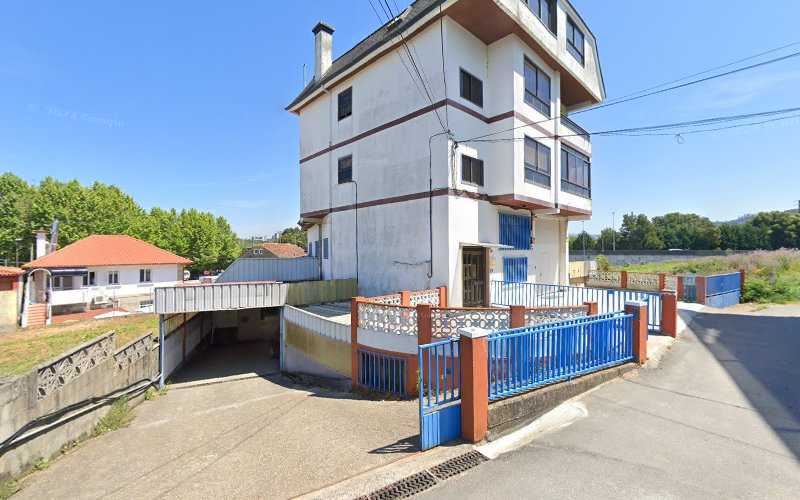 Fotografia tomada fuera de Due - Carpintería en Vigo, Pontevedra