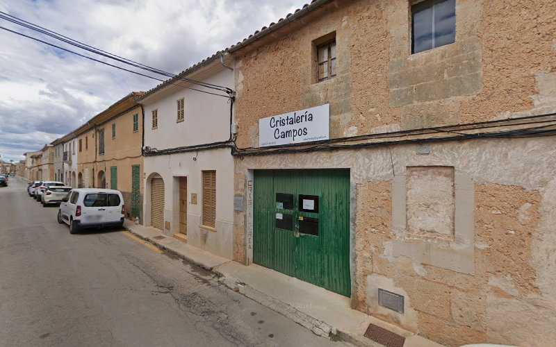 Fotografia tomada fuera de Cristalería Campos - Comercio en Campos, Baleares