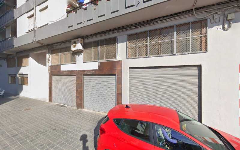 Fotografia tomada fuera de Alutrans Valencia - Carpintería metálica y de aluminio en Valencia, Valencia