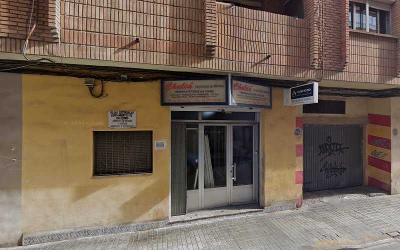 Fotografia tomada fuera de Pepe Chulià - Carpinteria de aluminio - Carpintería metálica y de aluminio en Valencia, Valencia