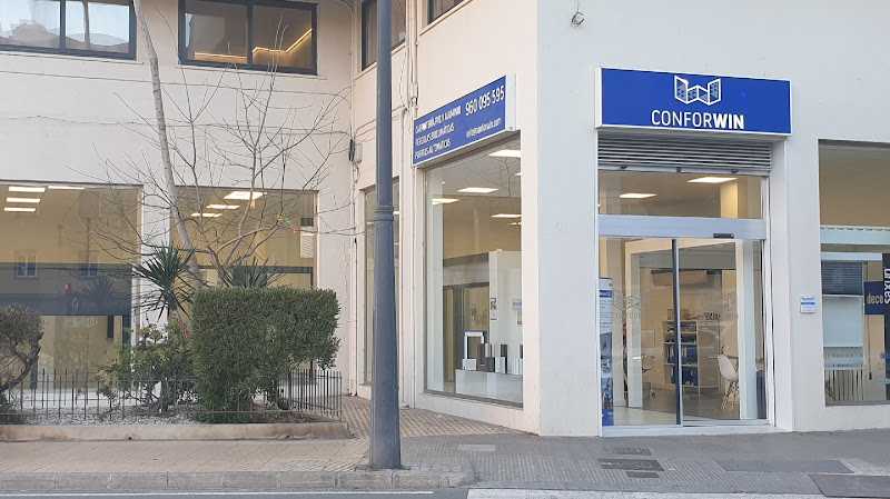 Fotografia tomada fuera de CONFORWIN - Proveedor de ventanas PVC en Valencia, Valencia