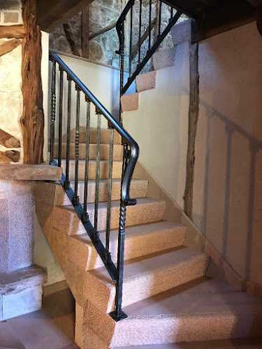 Fotografia tomada fuera de Cerrajería y estructuras metálicas C.B. Hijos de Mariano Gómez - Cerrajero en Turégano, Segovia