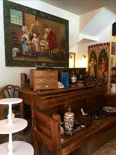 Fotografia tomada fuera de PABLO ANTIGÜEDADES TUREGANO - Tienda de antigüedades en Turégano, Segovia