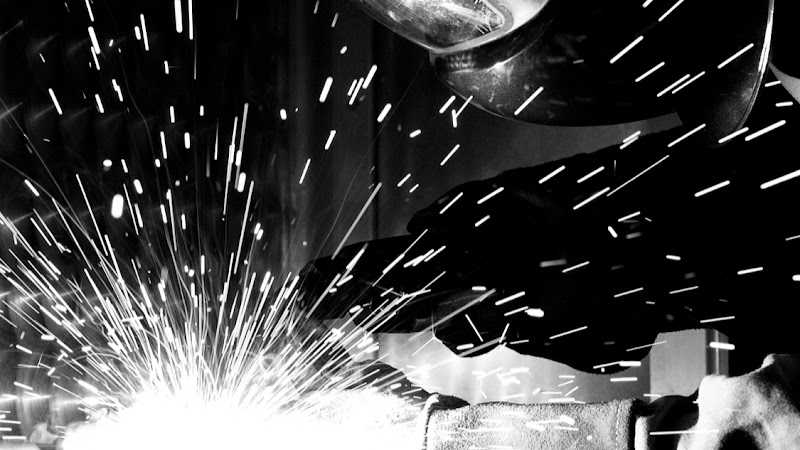 Fotografia tomada fuera de Taller metálico Sedze, S.L. - Carpintería metálica y de aluminio en Almeza (La), Valencia