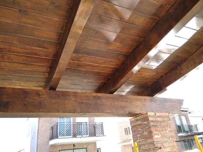 Fotografia tomada fuera de Ebanistería Rumen - Ebanista en Dúrcal, Granada