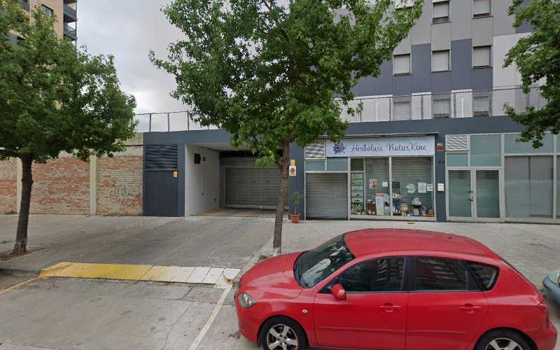 Fotografia tomada fuera de Maderas del Vallés - Carpintero en Terrassa, Barcelona