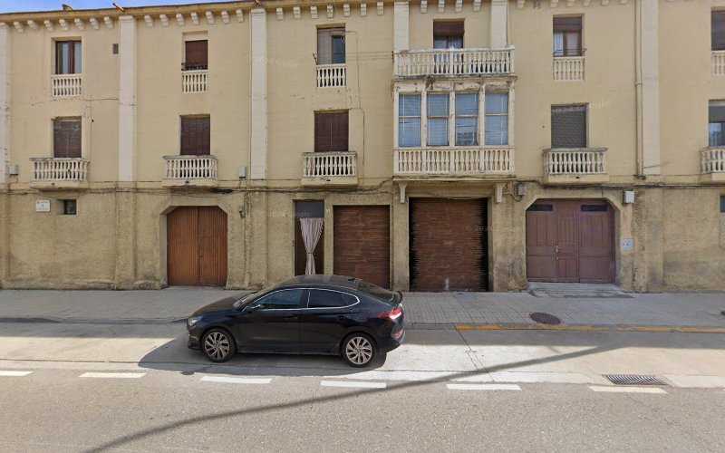 Fotografia tomada fuera de Carpintería Velilla S L L - Tienda de armarios en Tarazona, Zaragoza