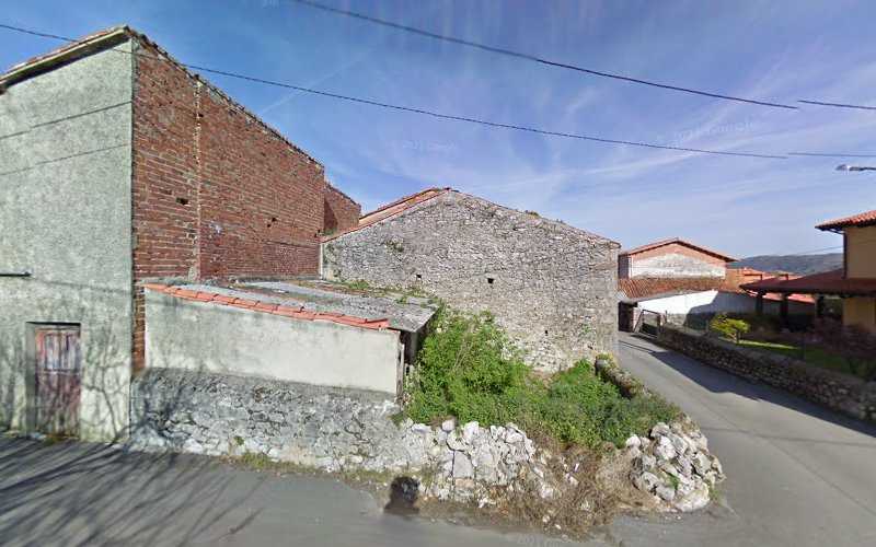 Fotografia tomada fuera de De Buena Veta - Carpintero en Andrín, Asturias